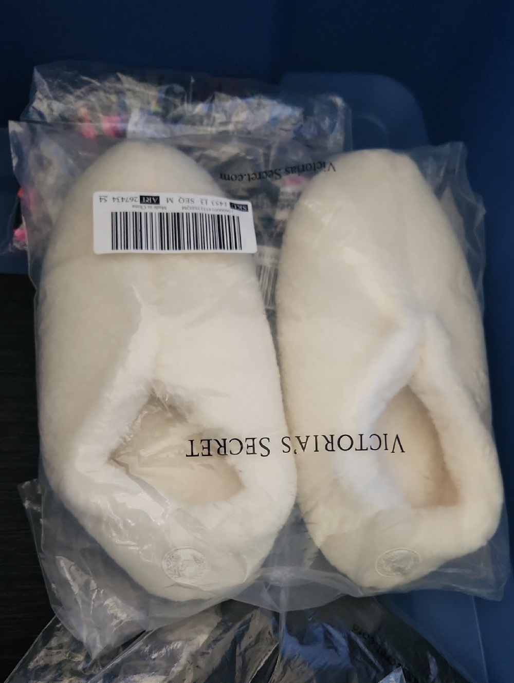 VS PINK SLIPPER BOOTIES